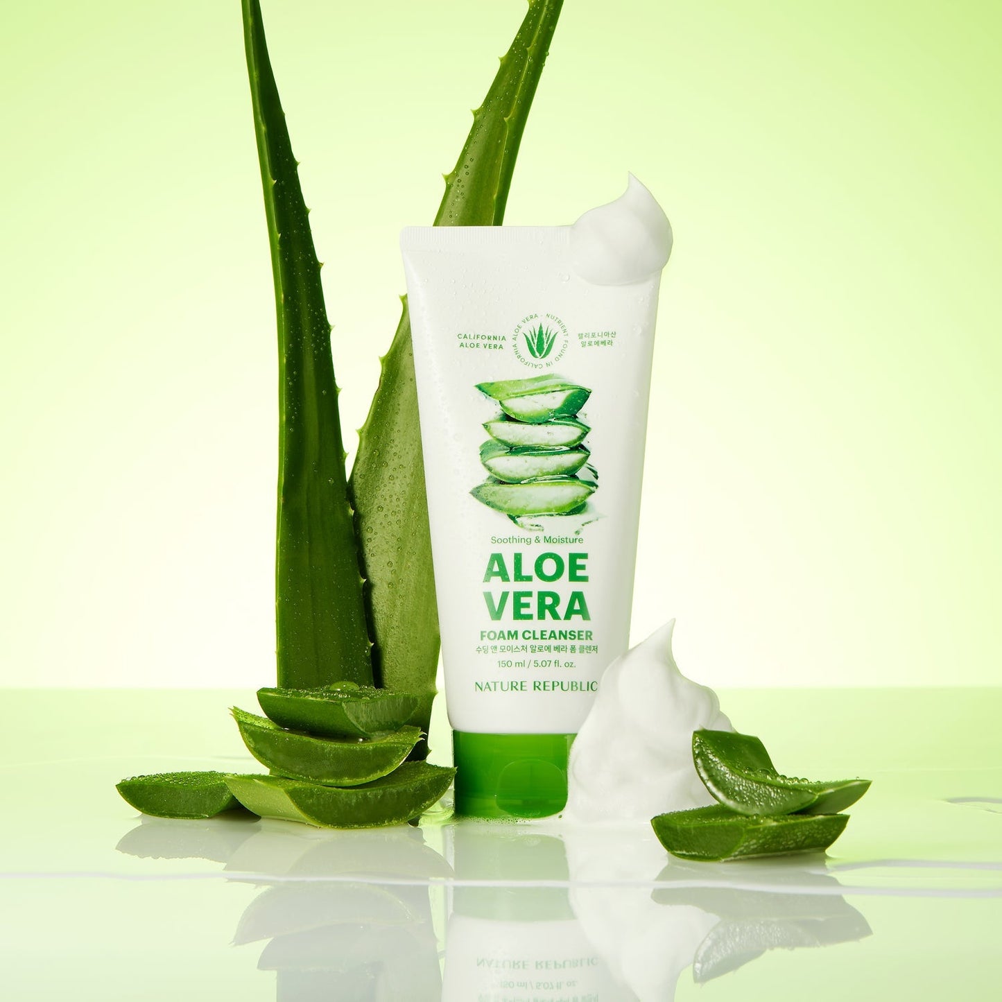 Mild & Moisture Aloe Vera Foam Cleanser-2