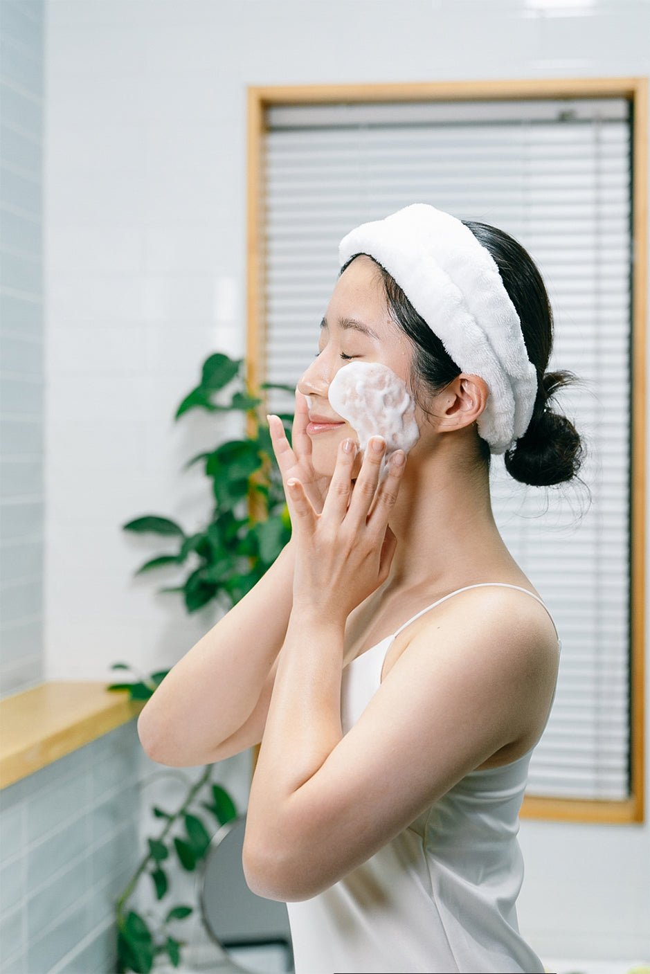 Vitapair C Foam Cleanser-2